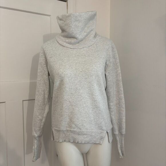 Alo size Small Light Grey Funnel Neck Loungewear Athleisure Yoga Sweatshirt - Picture 1 of 7